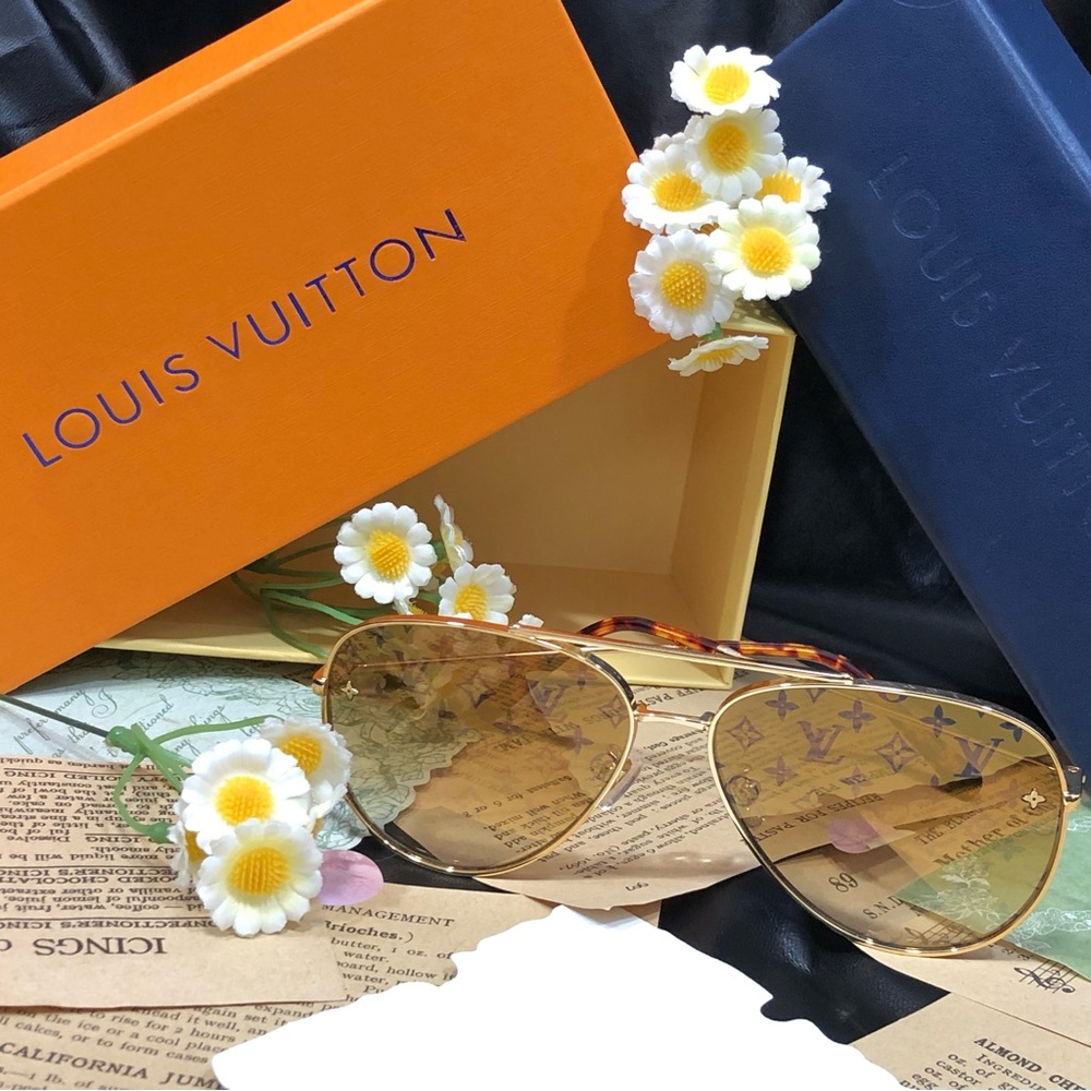 Louis Vuitton Women's Authentic Sunglasses